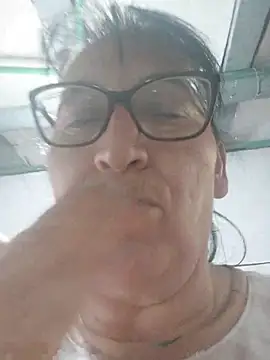 Clarita_01 - Chupar pesone y tetas😍😍