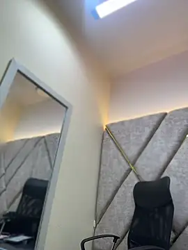 Valenlopezz_ - lush ass