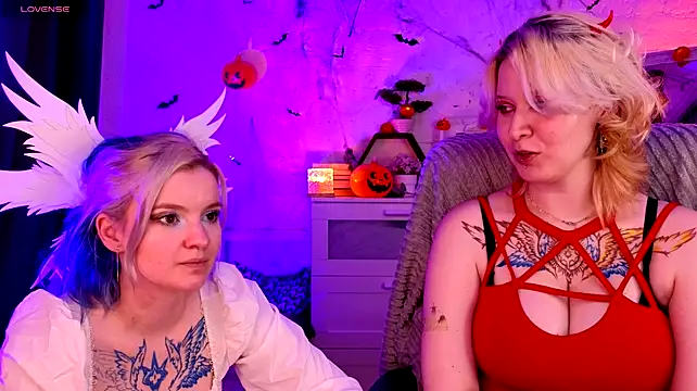 Bluedew - Show ass in panties