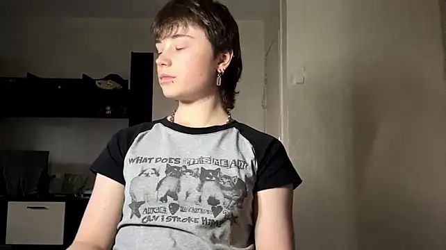Nellyts - Touch under my Bra
