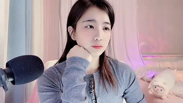 Amy-6668 - 只需要和同样珍视你的人保持联系就可以了
