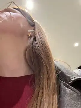 FReyja_44 - Spit on tits and play