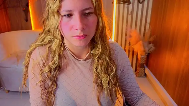 Aratna_Blonde_Tx - full naked