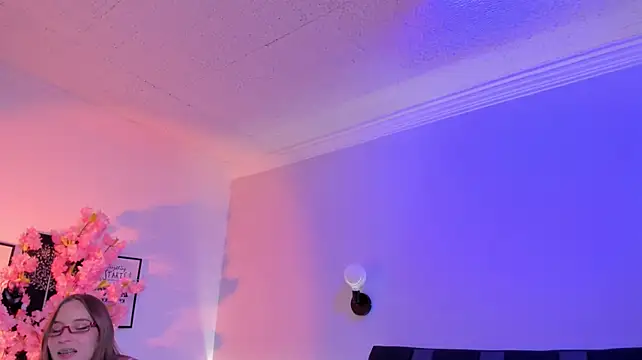 Siouxsie_cenobite - (∩^o^)⊃━☆ Naked + squirt (2 min control)