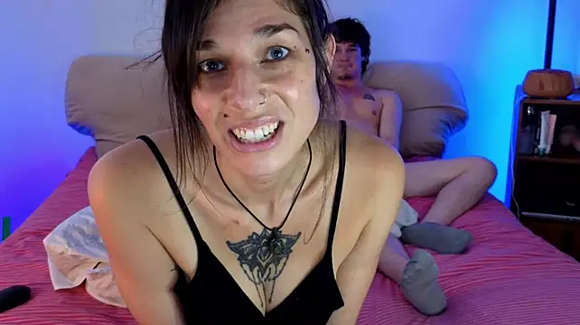 Tassi_X_Dylan - Mommy fucks her 19yo boy until he cums