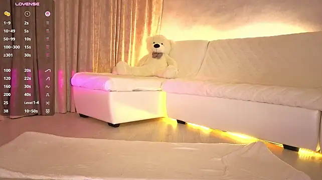 Ellijoys - Spank my Ass x20