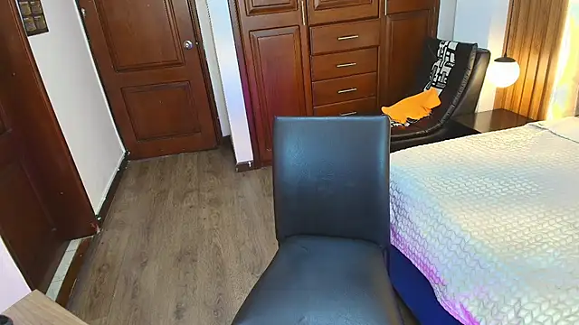 Ambarross_ - Dance on all fours (sensual crawling)