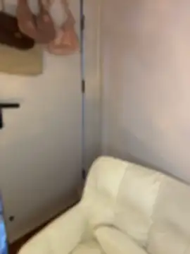 Anna-a - 支持主播完成目标的前两位哥哥获得主播绝美私密照一张😋