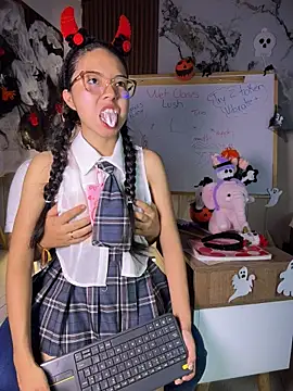 I_AM_EMMA_ - GIVE BLOWJOB TO MY TEACHER