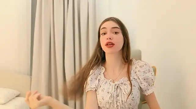 Astralmira - zoom face+ eyes contact