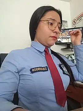 Queen_linda1 - Sit on my face!🎀(NO PANTIES)