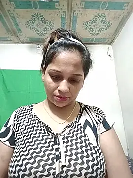 Payel_50 - 5 minute fingering show