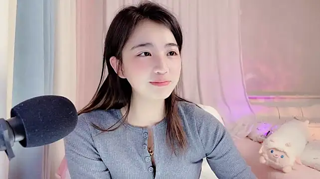 Amy-6668 - 只需要和同样珍视你的人保持联系就可以了