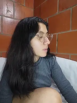 Amanda_x1 - Spank in my pussy