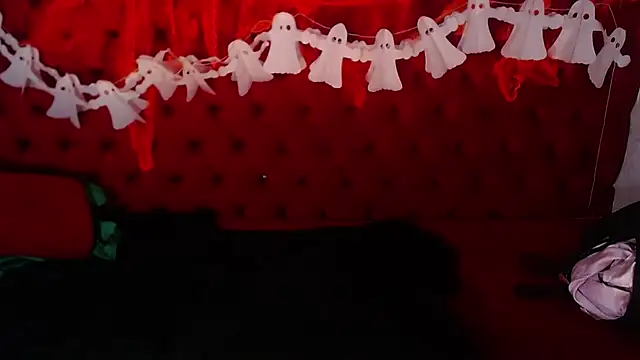 MilfAngelica - 1 Finger in my ass