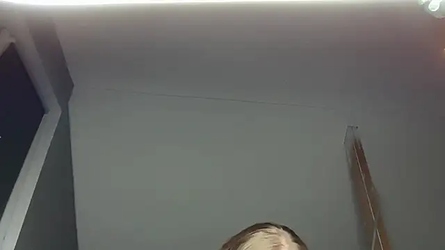 Blondesveg - Stroking my boobs🍑