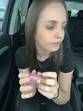 Evamoderninha - Mostrar peitos no carro