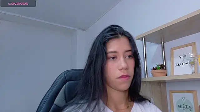 EmmiShery - Deepthroat