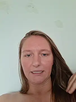AnnaBusty - Make me cum !