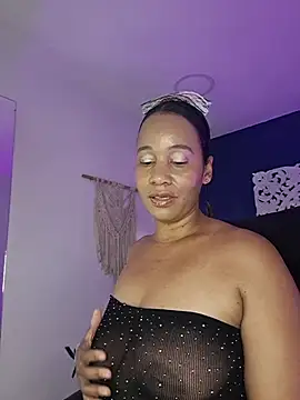 EbonyHorrny - You make me hard