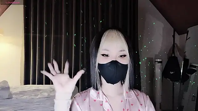 Tieu-May - MayMay dance w Foxie sing :v