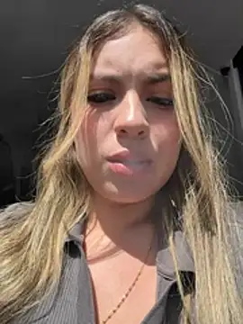 Cloee_Rainbow1 - Delicious Pussy Cloee 😈💦💦