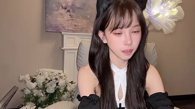 Tinababy-2027 - m腿色色3min