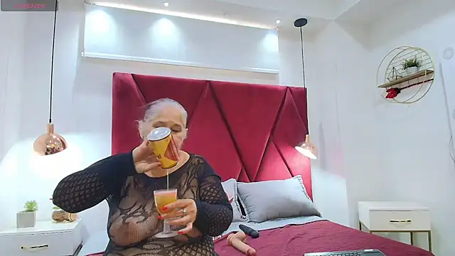 Girl_amada - Show ass