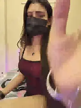 Little-ayesha - Pussy oil and fingering 🥰