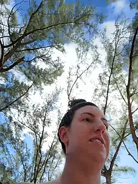 Sweetsirenn - full naked 1 min no cover on beach