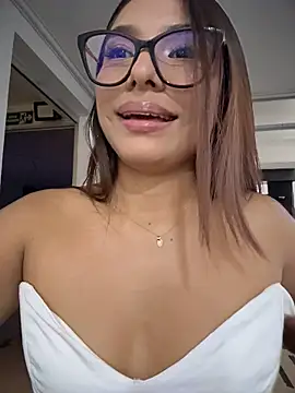 Amira_cute2