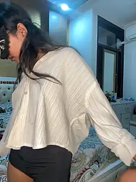 Too_yum_girl