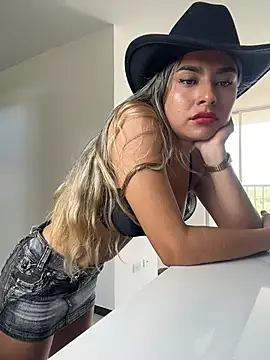 Kataliina___ - oil on boobs+3 min toy control
