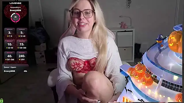 Livewithlucy - naked 30min🧸