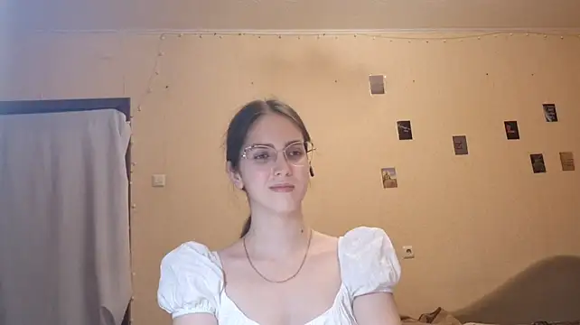 Katelemon - Pull the dress down so the bra is visibl
