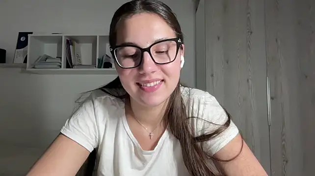 Rubymoonv - Massage my boobs🥵