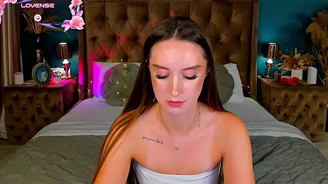 ToriSonn - dildo in wet pussy💦