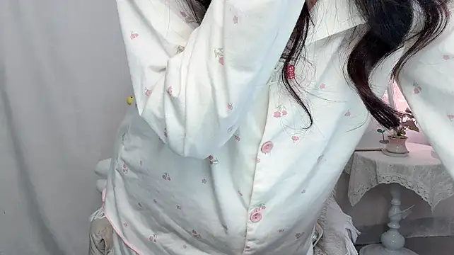 Wenwen8888 - 开心不是谁都可以带来的