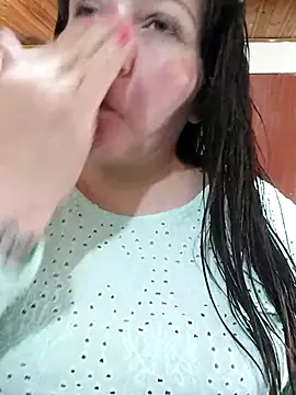 Daphne_girlsex - 💦 shows tits
