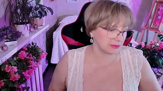 Sugar_vivien - tease ass and legs