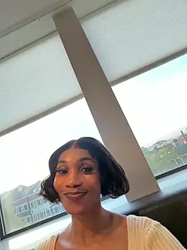 ___Nessa - Squirt hard public walkway public