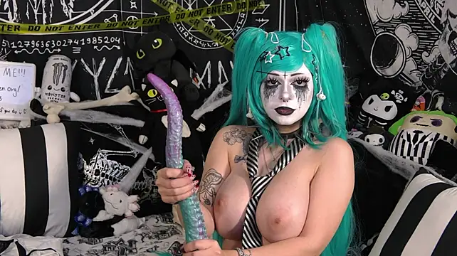 Paige_Turner - buttplug