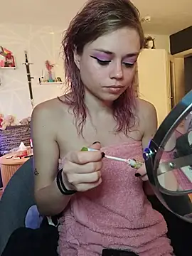 TeenKinkyBanana - 🍒Show Boobs 5 Minute