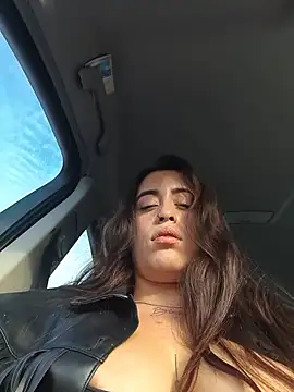 MissNyraSecret - Tits out in public in store