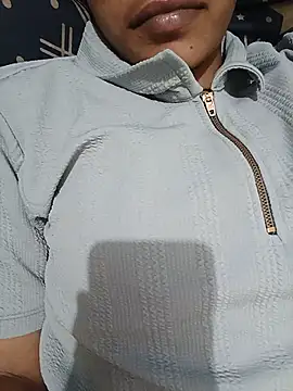 Hotty_Karishma-