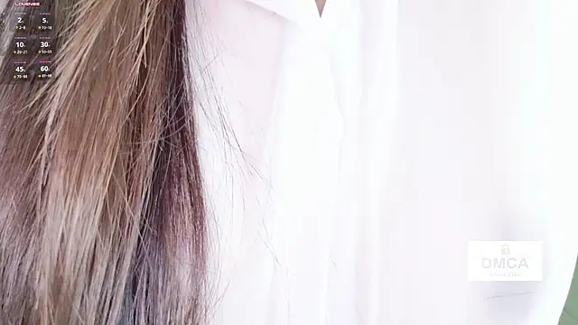 Vicki-66 - 指奸小穴抠出白浆喷水