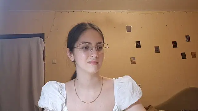 Katelemon - Pull the dress down so the bra is visibl
