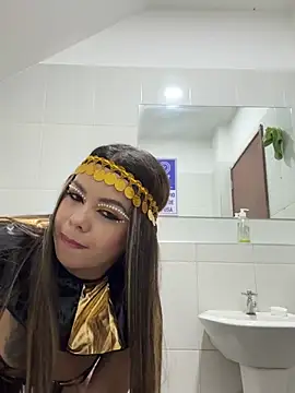 Ariana-07 - Make my legs shake with pleasure Squirt