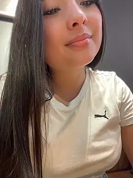 ValenAbravanel - FLASH BOOBS AT A COFFEE