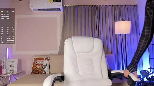 Emi_luv - 🍑Lets go to spank ass and squeeze 🍑